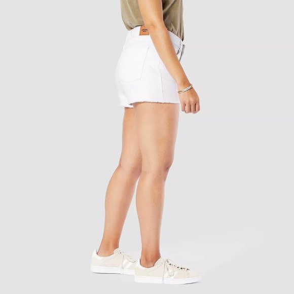 Levi's® Women's High-Rise 3" Jean Shorts White - Picture 2 of 6